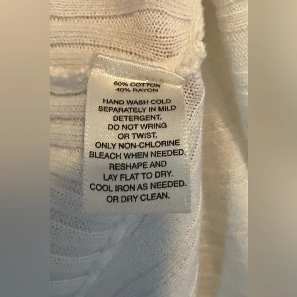 White House Black Market Ribbed Cardigan Size M - Picture 4 of 4